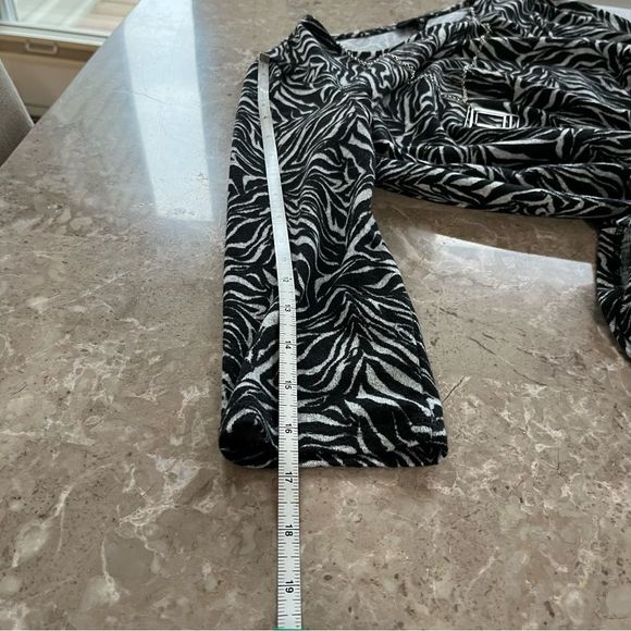 Tacera black and cream 3/4 sleeve dress with removable necklace size small - Picture 11 of 12